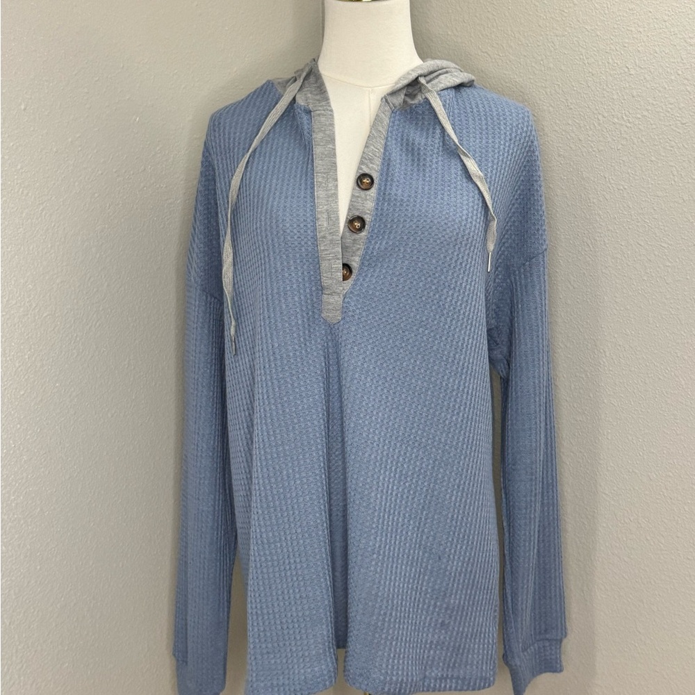 Flamingals Waffle Knit Hoodie Henley Top Blue Gray Button Front Medium NWT